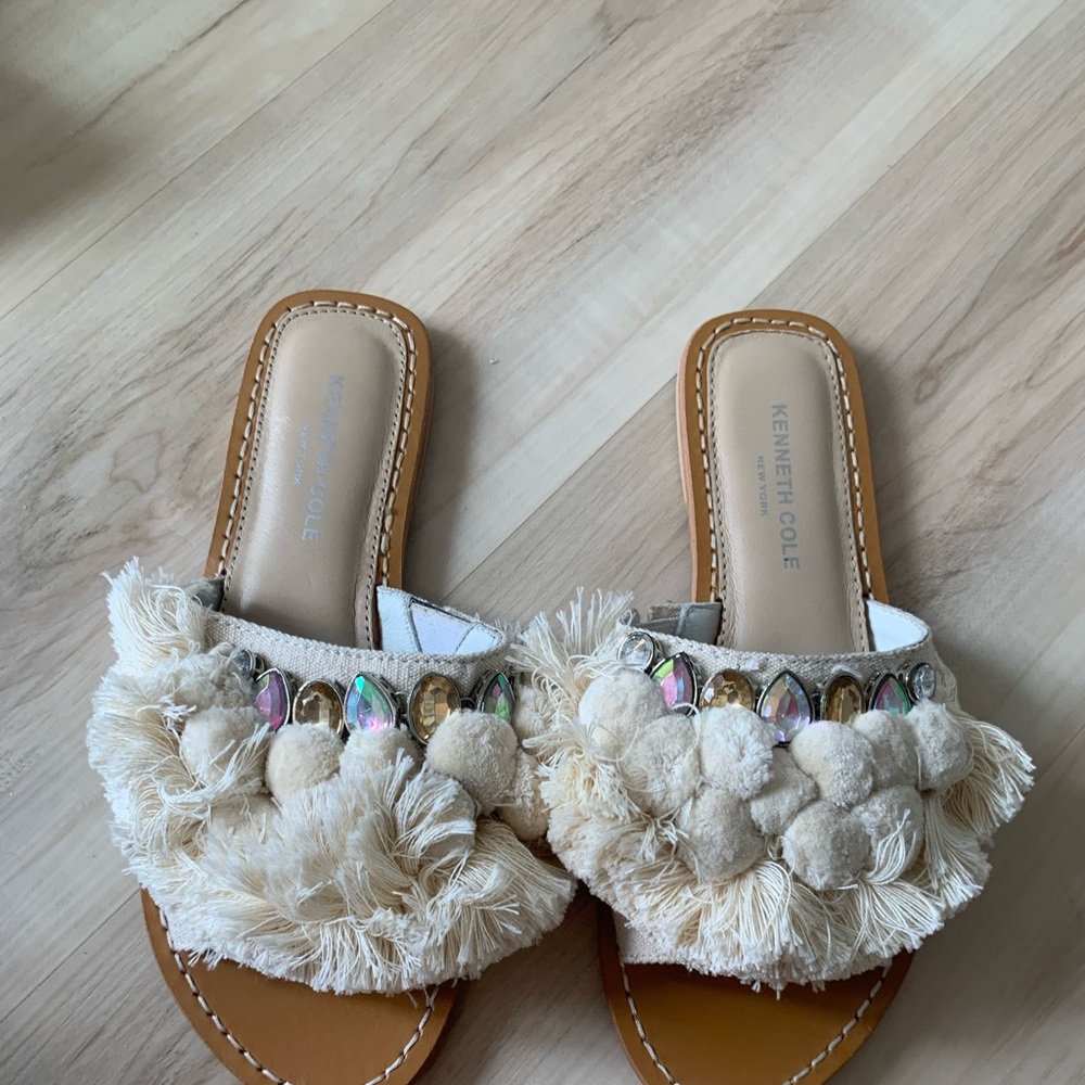 Kenneth Cole Sandals